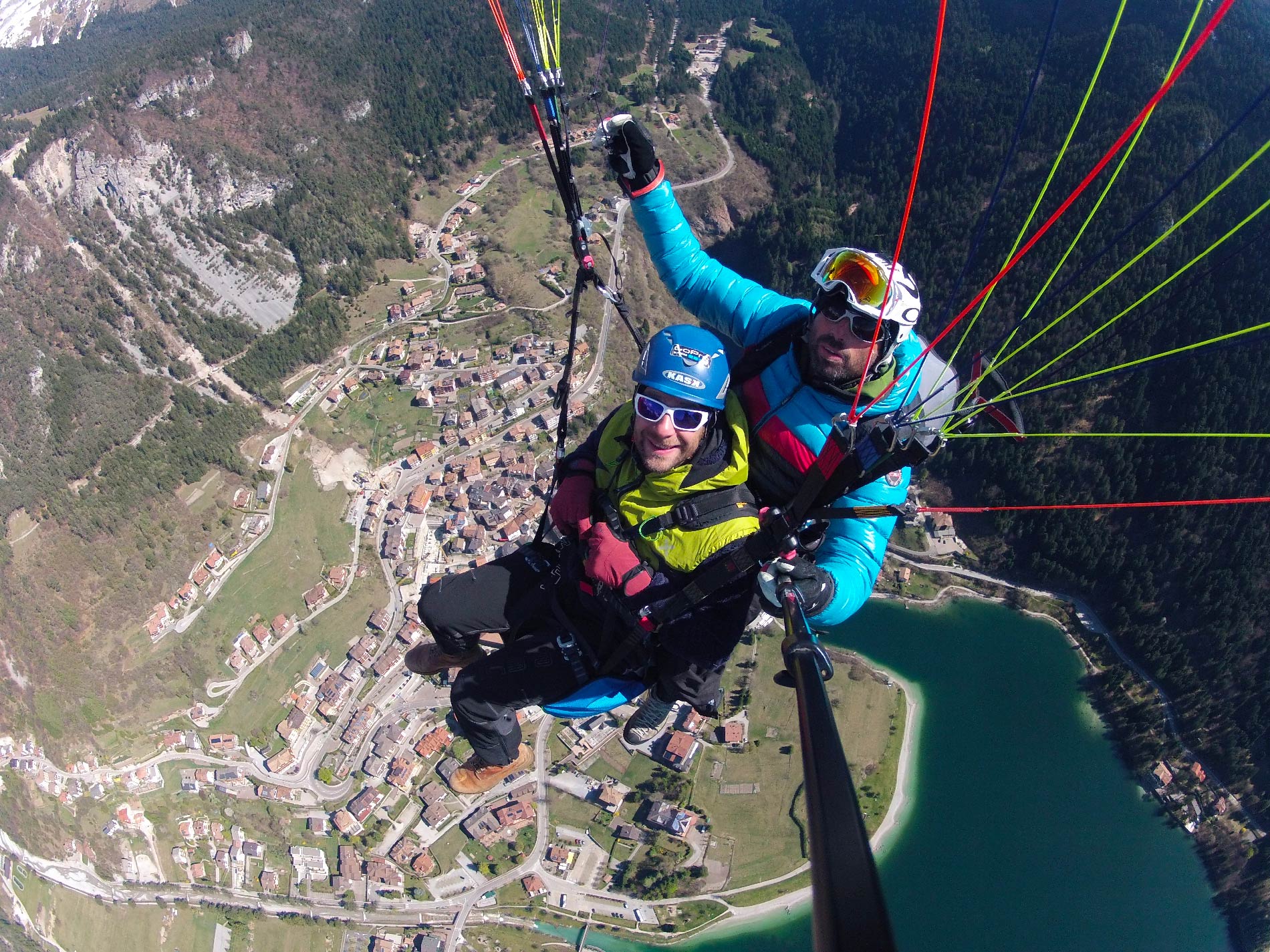 Parapendio Biposto: vola sulle Dolomiti di Brenta Parapendio Biposto: vola sulle Dolomiti di Brenta