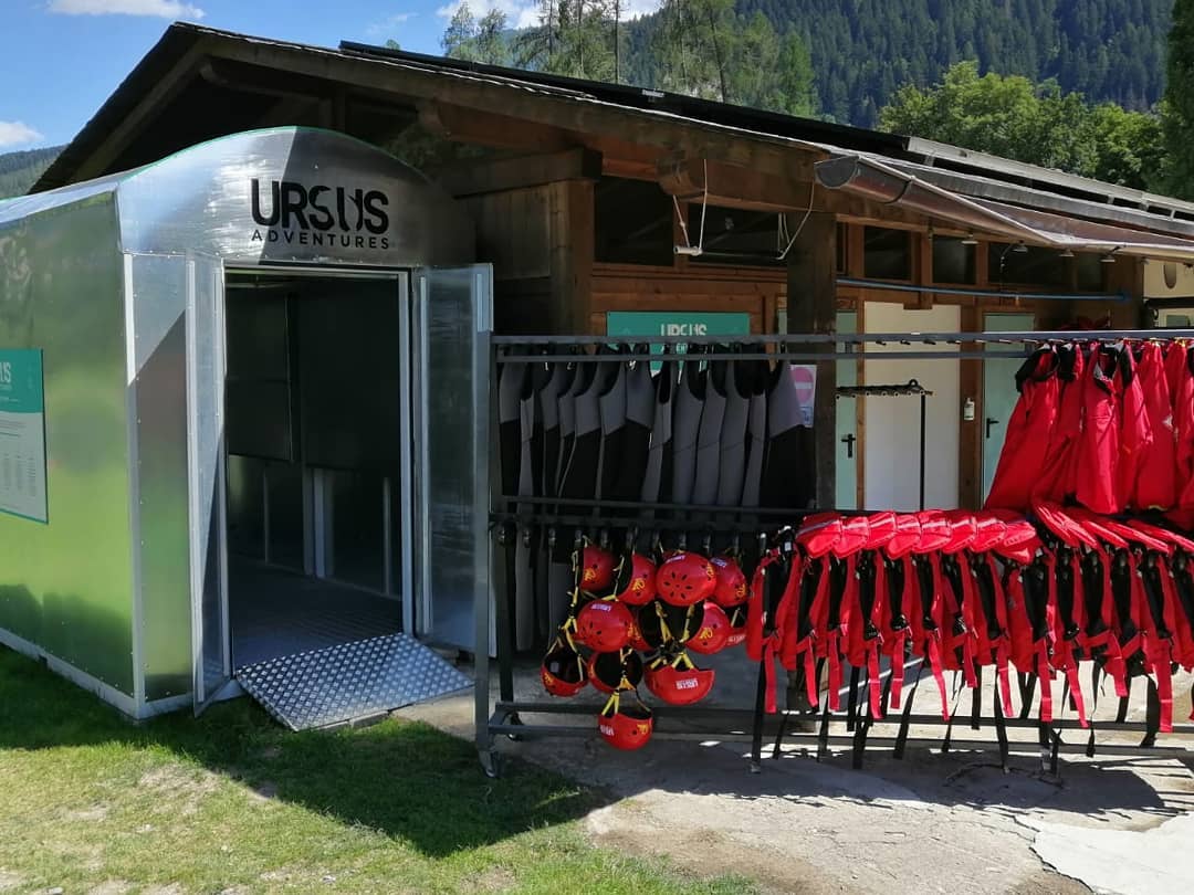 Sanificazione all'ozono attrezzatura rafting hydrospeed e canyoning Sanificazione all'ozono attrezzatura rafting hydrospeed e canyoning