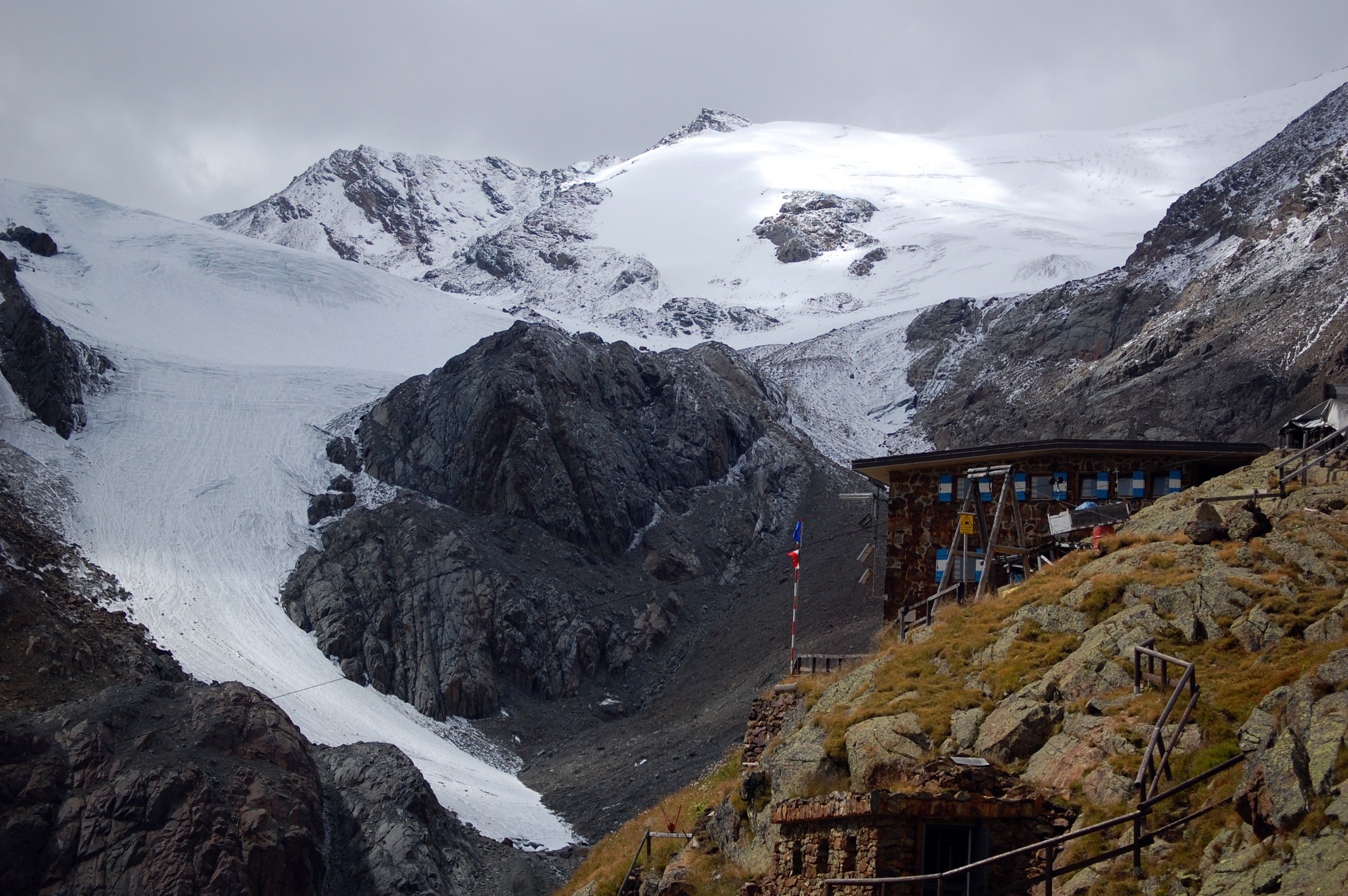 Rifugio Larcher PH S. Fiorini Rifugio Larcher Val di Peio