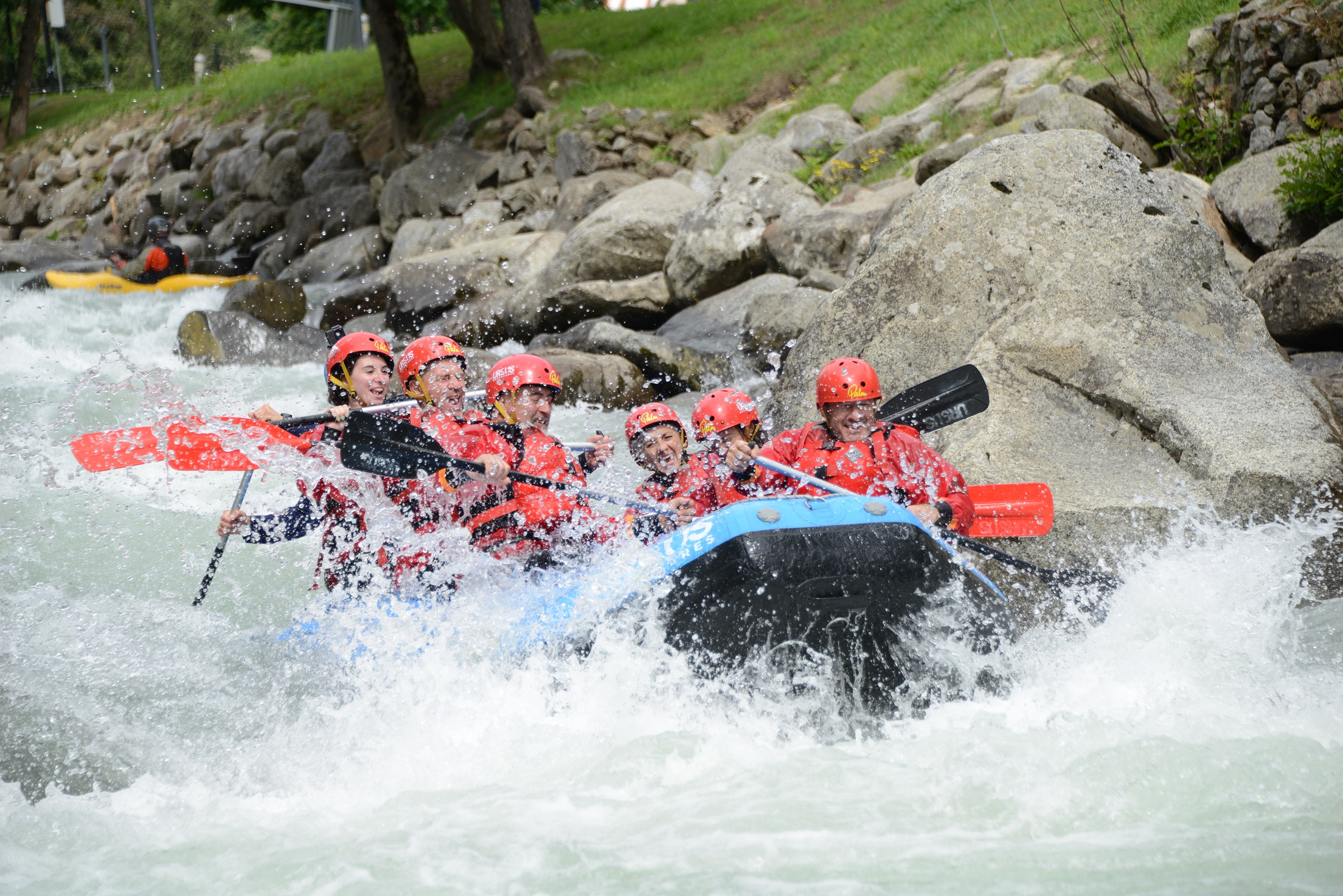 rafting power val di sole rafting power sul fiume Noce in Val di Sole, la discesa più pazza del Trentino!