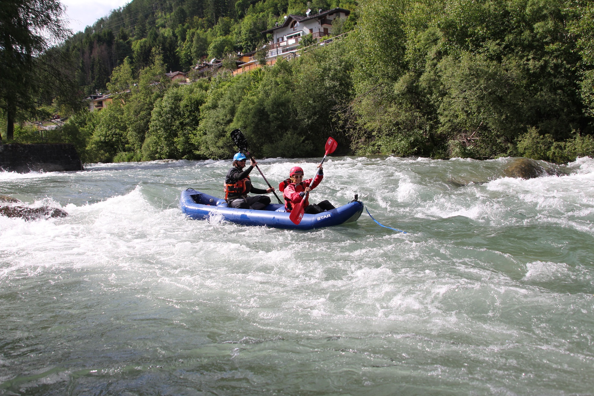 Canoa Gonfiabile Ducky Sul Torrente Noce In Val Di Sole 4